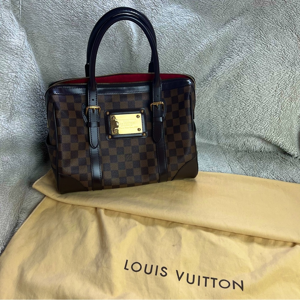 LOUIS VUITTON Berkley Bag